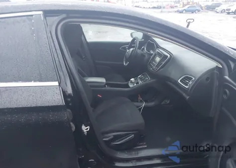 2015 Chrysler 200 Limited z USA, uszkodzony, nr VIN 1C3CCCAB7FN708462